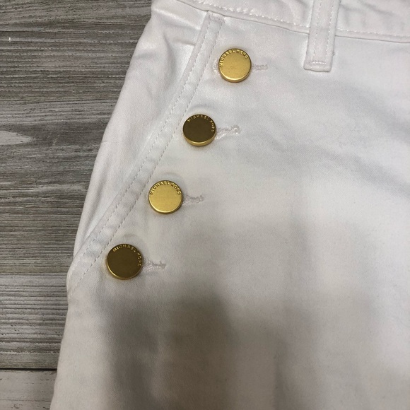 🆕 Michael Kors White Denim Mini Skirt - Picture 3 of 4